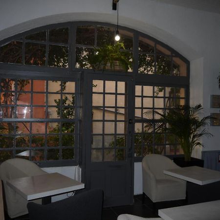 Hotel Portalet Hyères المظهر الخارجي الصورة
