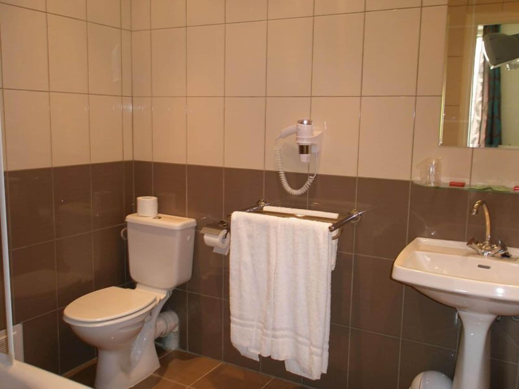 Hotel Portalet Hyères المظهر الخارجي الصورة