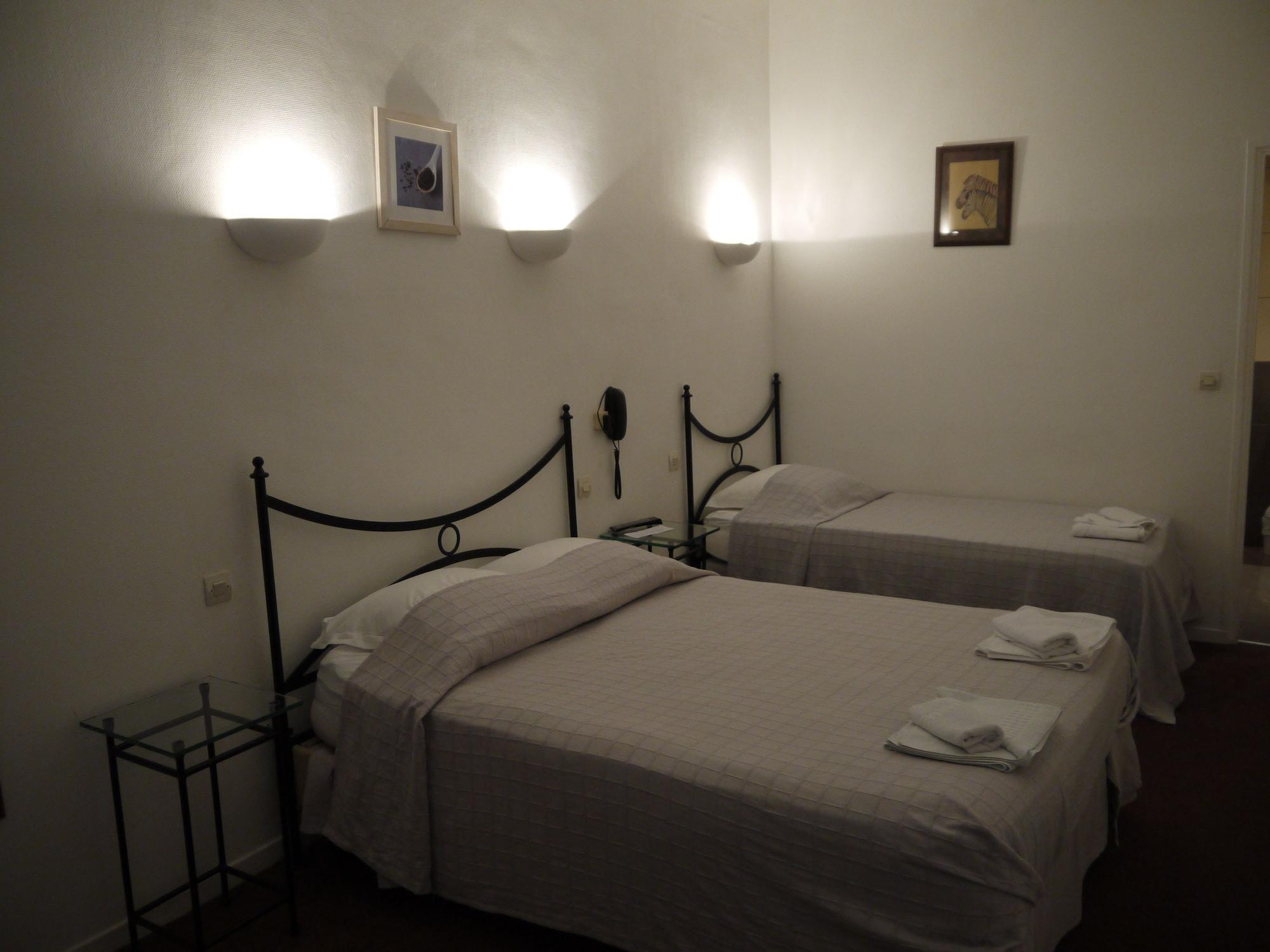 Hotel Portalet Hyères المظهر الخارجي الصورة