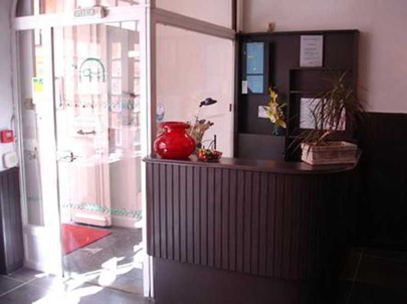 Hotel Portalet Hyères المظهر الداخلي الصورة