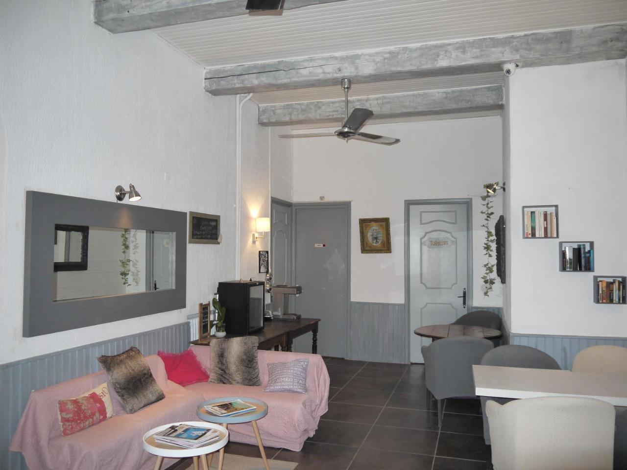 Hotel Portalet Hyères المظهر الخارجي الصورة